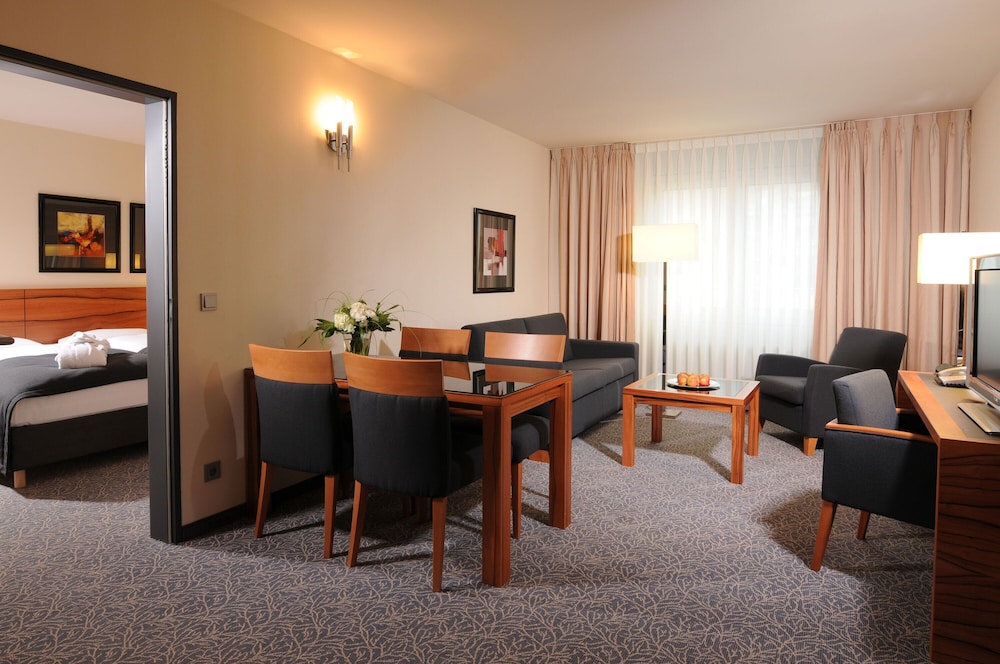 Suite familiar del hotel Maritim München. Foto 1