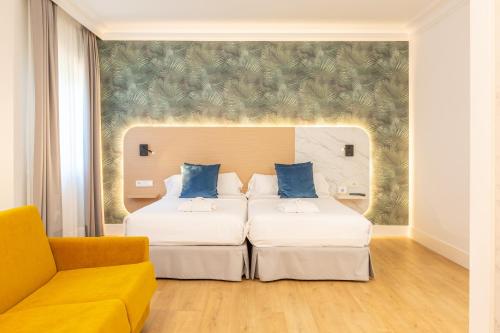 Habitación Triple Básica del hotel Talaso Atlantico