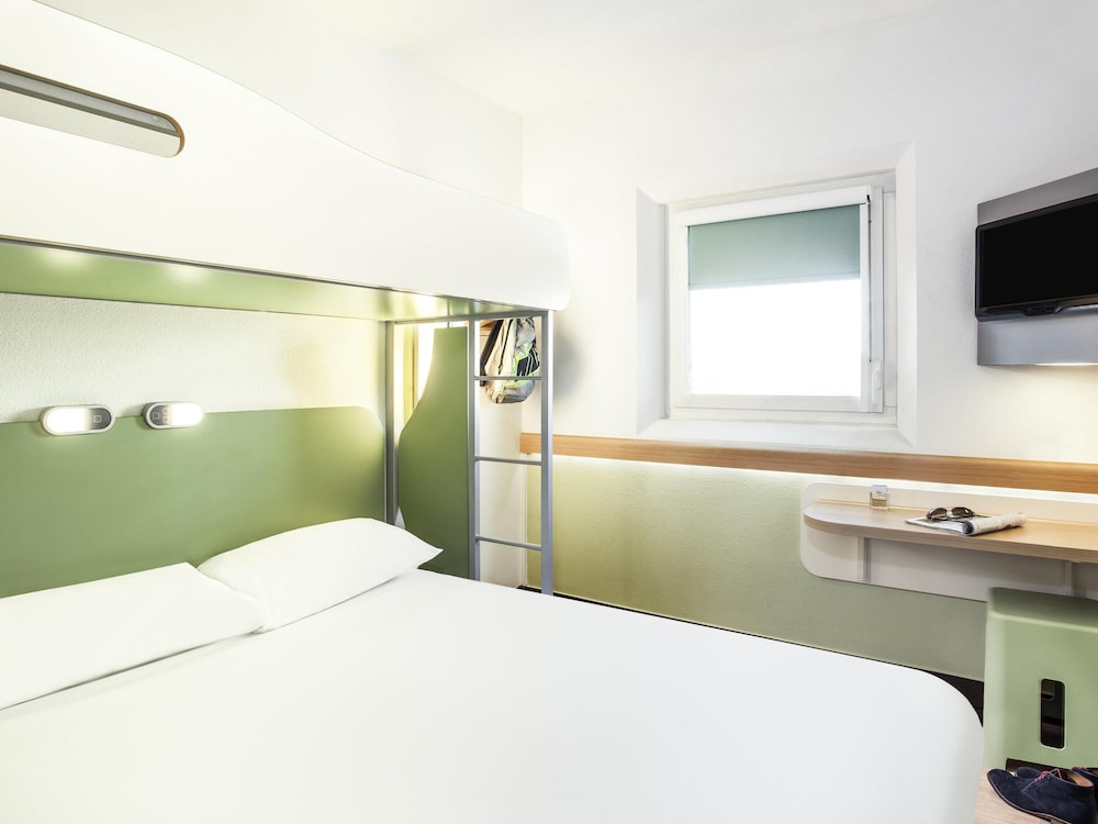 Habitación doble del hotel Ibis Budget London Hounslow. Foto 6