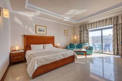 Suite Junior con vistas al mar del hotel Paradise Bay Resort