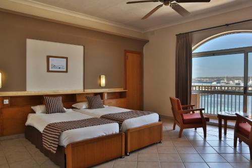 Habitación Doble con vistas al mar - 1 o 2 camas del hotel Paradise Bay Resort. Foto 4