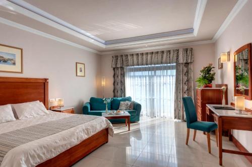Suite Junior con vistas al mar del hotel Paradise Bay Resort. Foto 9