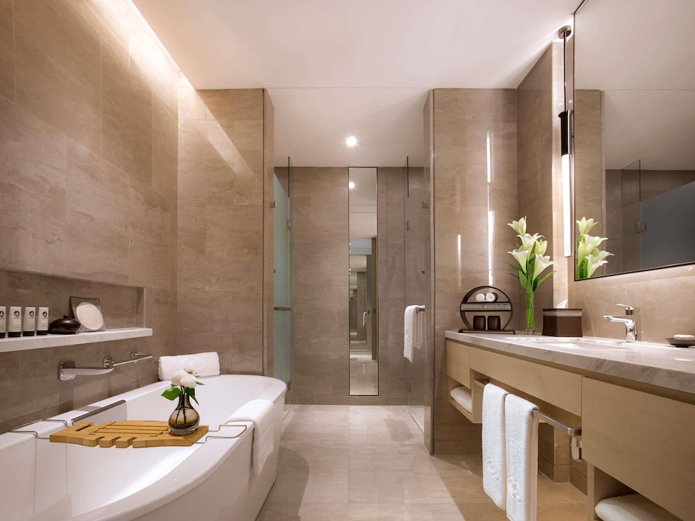 Habitación de lujo, 2 camas individuales del hotel Sofitel Kuala Lumpur Damansara. Foto 2