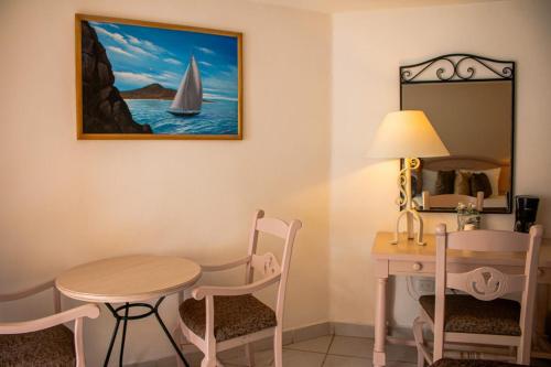 Habitación Doble Estándar con vistas al jardín del hotel Posada Real. Foto 8