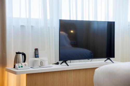 Habitación Estándar con cama grande - Desayuno gratuito del hotel Holiday Inn Express Logroño Rioja. Foto 5