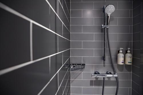 Habitación Estándar con cama grande - Desayuno gratuito del hotel Holiday Inn Express Logroño Rioja. Foto 7