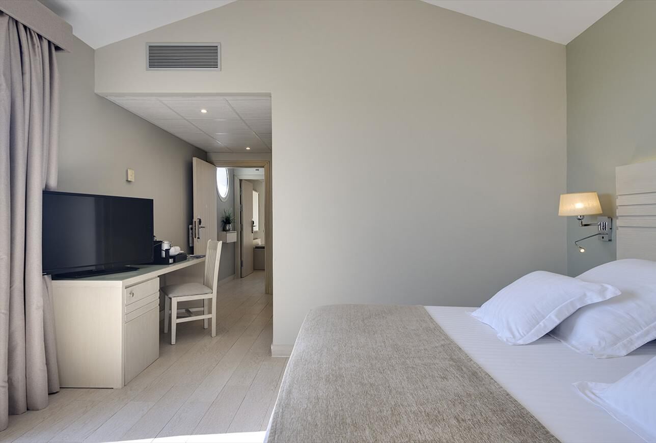 Junior suite Jacuzzi del hotel Barceló Costa Ballena Golf and Spa