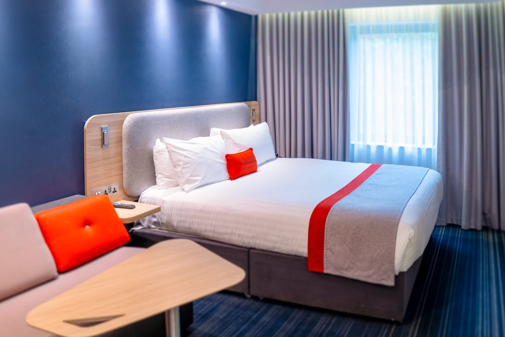 Habitación estándar, 1 cama doble con sofá cama del hotel Holiday Inn Express St. Albans - M25, Jct.22, An Ihg. Foto 17