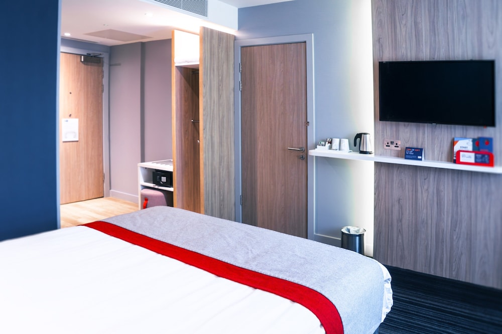 Habitación estándar, 1 cama doble con sofá cama del hotel Holiday Inn Express St. Albans - M25, Jct.22, An Ihg. Foto 20