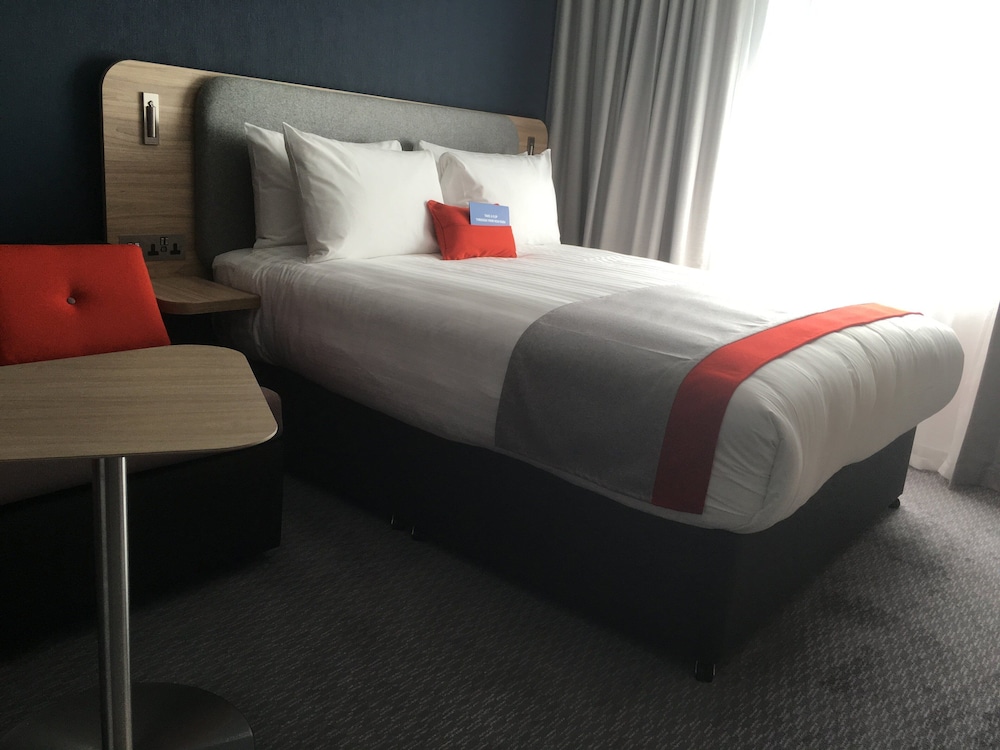 Habitación, 1 cama doble, accesible para personas con discapacidad del hotel Holiday Inn Express St. Albans - M25, Jct.22, An Ihg. Foto 14