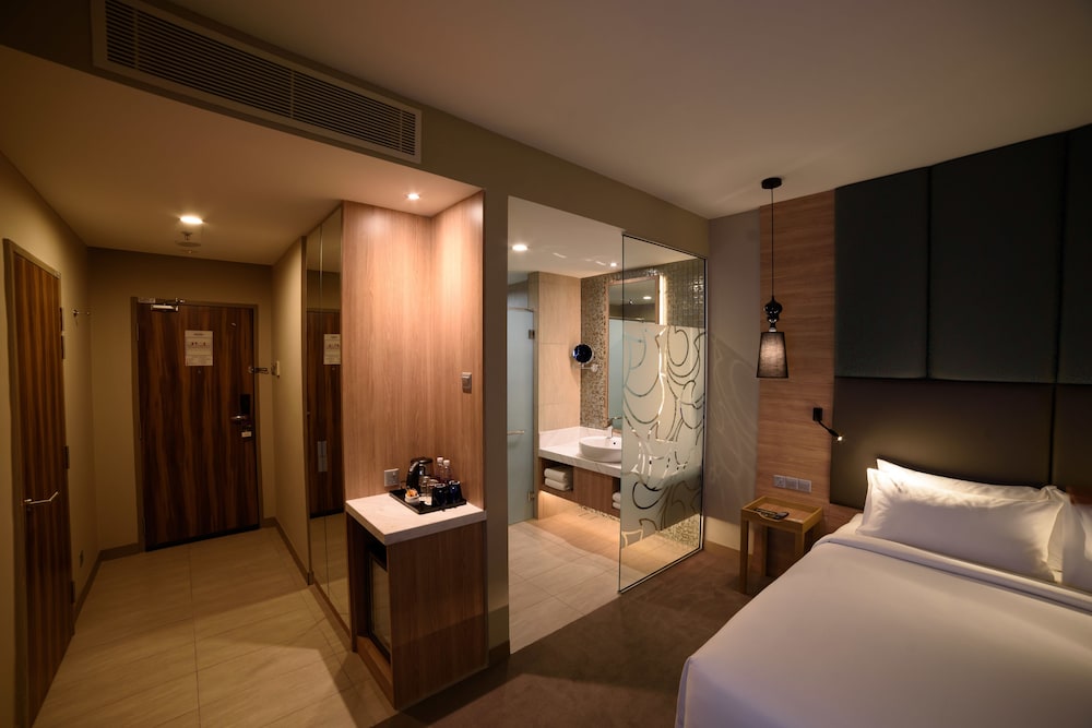 Suite superior, 1 cama doble con sofá cama del hotel Mercure Selangor Selayang. Foto 2