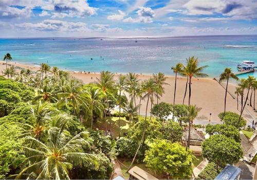 Habitación Ali'i Tower con vistas al océano - 2 camas dobles del hotel Hilton Hawaiian Village Waikiki Beach Resort. Foto 2