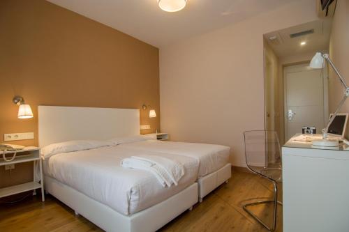 Habitación Doble Confort del hotel Los Cigarrales. Foto 3