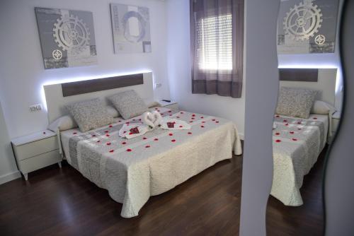 Habitación Superior - 1 cama grande del hotel Goyesco Plaza. Foto 6