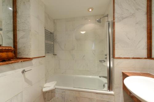 Alojamiento Doble con terraza del hotel TWENTY NEVERN SQUARE. Foto 2