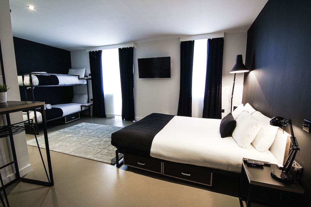 Suite familiar del hotel Kip. Foto 1