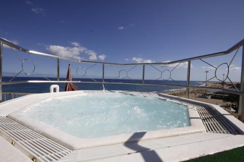 Apartamento Deluxe de 1 dormitorio del hotel Atlantic Beach Club. Foto 22