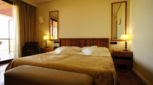 Habitación Doble con vistas a la ciudad - 1 o 2 camas del hotel Cigarral El Bosque. Foto 4