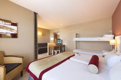 Habitación familiar Cama Litera del hotel Fuerte El Rompido