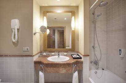 Habitación familiar Cama Litera del hotel Fuerte El Rompido. Foto 1