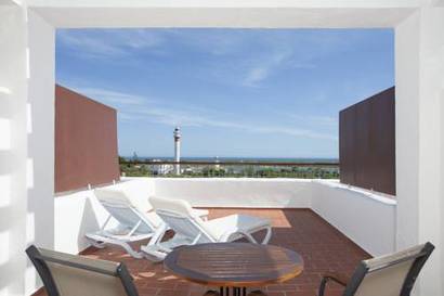 Habitación familiar Vista Mar Exclusive del hotel Fuerte El Rompido. Foto 1