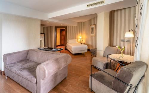 Habitación Premium del hotel Palacio Aviles, Affiliated By Meliá. Foto 1