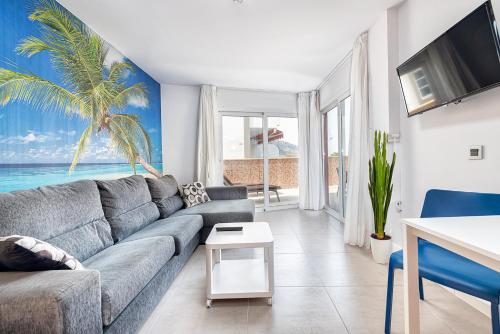 Apartamento Superior con vistas a la piscina del hotel Sol Mogan Suites - Adults Only. Foto 4