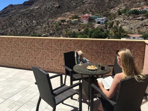 Apartamento Superior con vistas a la piscina del hotel Sol Mogan Suites - Adults Only. Foto 12
