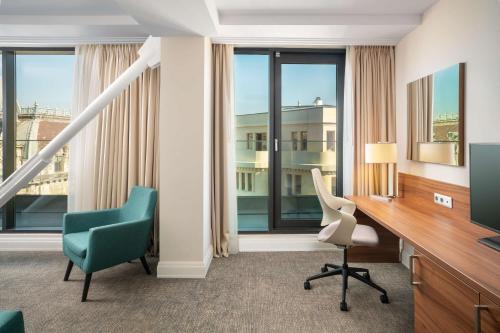 Suite Junior del hotel Hilton Garden Inn Bucharest Old Town