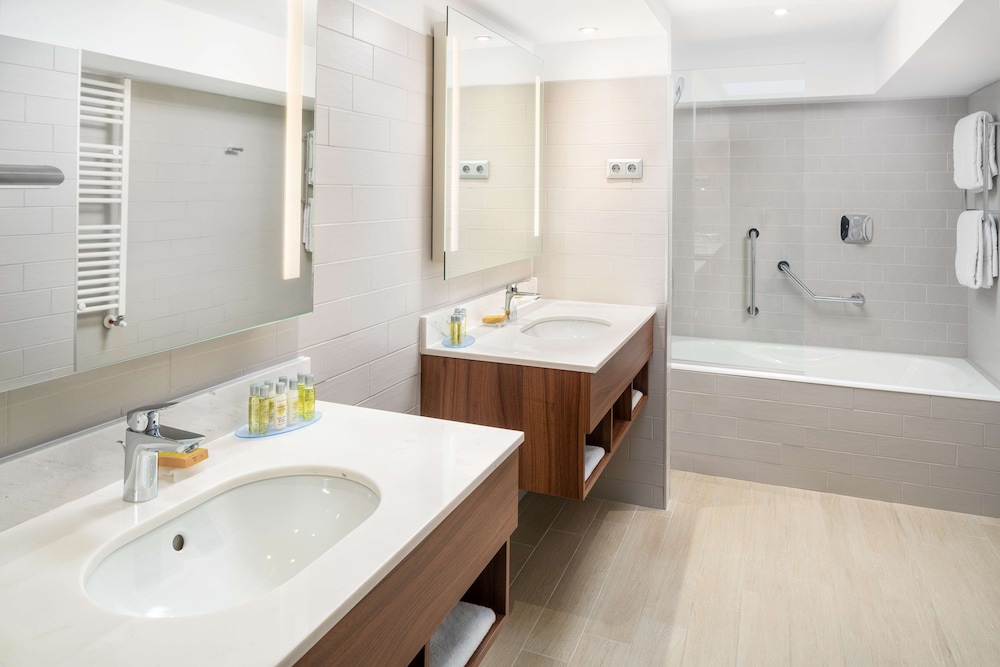 Suite, 1 habitación (Old Town) del hotel Hilton Garden Inn Bucharest Old Town. Foto 12