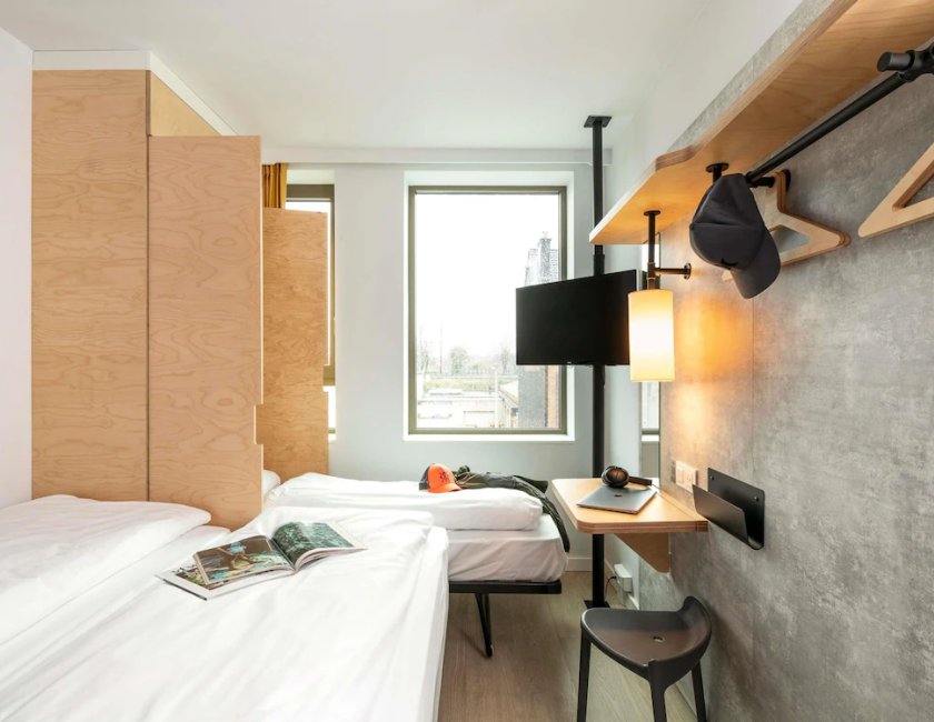 Habitación doble 3 camas individuales del hotel Ibis Budget Gent Centrum Dampoort