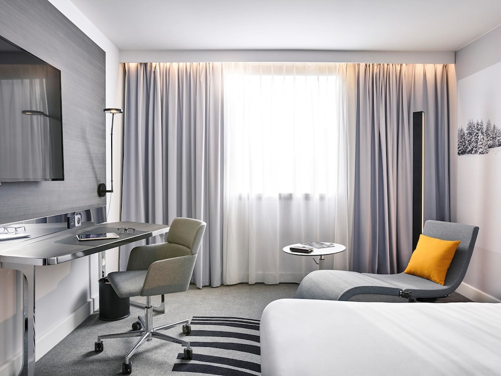 Habitación Superior con 1 cama doble del hotel Novotel Charleroi Centre. Foto 3