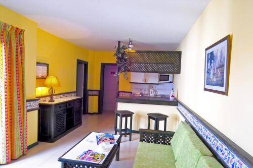 Apartamento 1 habitación del hotel Puerto Caleta. Foto 2