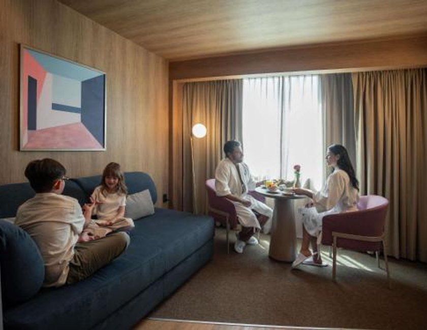 Suite Executive con 1 cama grande y 1 sofá cama del hotel Novotel Mexico City Santa Fe