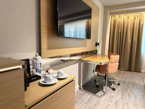 Habitación Executive con cama extragrande del hotel Novotel Mexico City Santa Fe