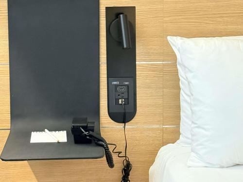 Habitación Executive con cama extragrande del hotel Novotel Mexico City Santa Fe. Foto 1