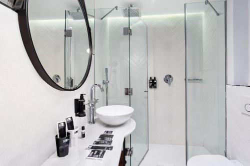 Habitación Executive del hotel One Shot Conde Torrejón. Foto 2