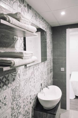Suite Deluxe del hotel Deluxe Hostels And Suites Merida. Foto 13