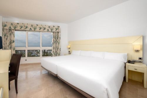 Habitación Familiar del hotel Senator Águilas