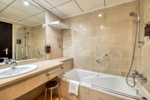 Habitación Familiar del hotel Senator Águilas. Foto 4