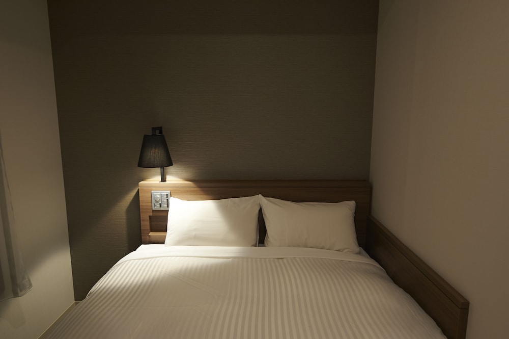 Habitación Confort doble, no fumadores del hotel Sotetsu Fresa Inn Ginza Nanachome. Foto 3