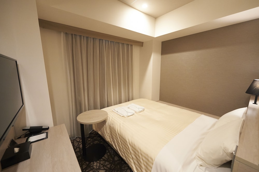 Habitación Confort doble, fumadores del hotel Sotetsu Fresa Inn Ginza Nanachome. Foto 5