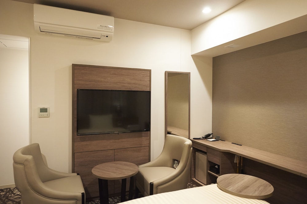 Habitación Deluxe con 2 camas individuales, fumadores del hotel Sotetsu Fresa Inn Ginza Nanachome. Foto 3