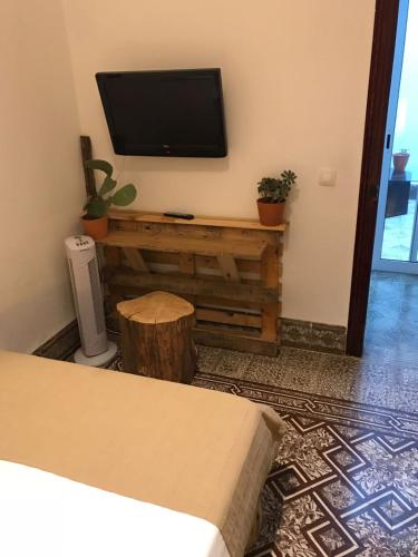 Habitación Doble Estándar con baño compartido del hotel Cactus Host. Foto 30