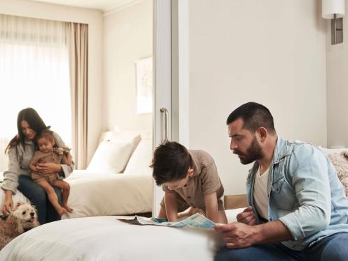 Suite, 1 double bed with double sofa bed del hotel Novotel Athenes
