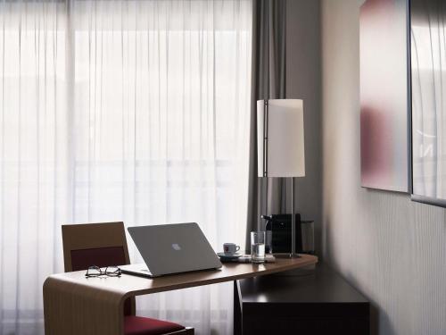 Standard Double Room, 1 double bed del hotel Novotel Athenes. Foto 2