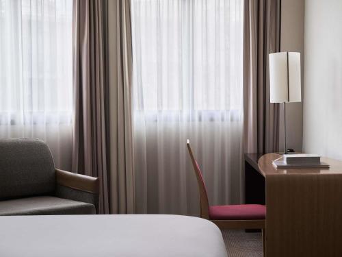 Standard Double Room, 1 double bed del hotel Novotel Athenes. Foto 6