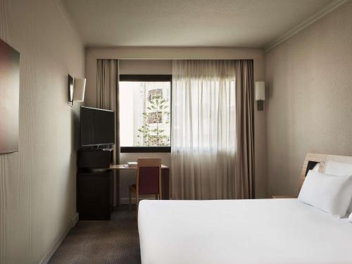 Standard Double Room, 1 double bed del hotel Novotel Athenes. Foto 8