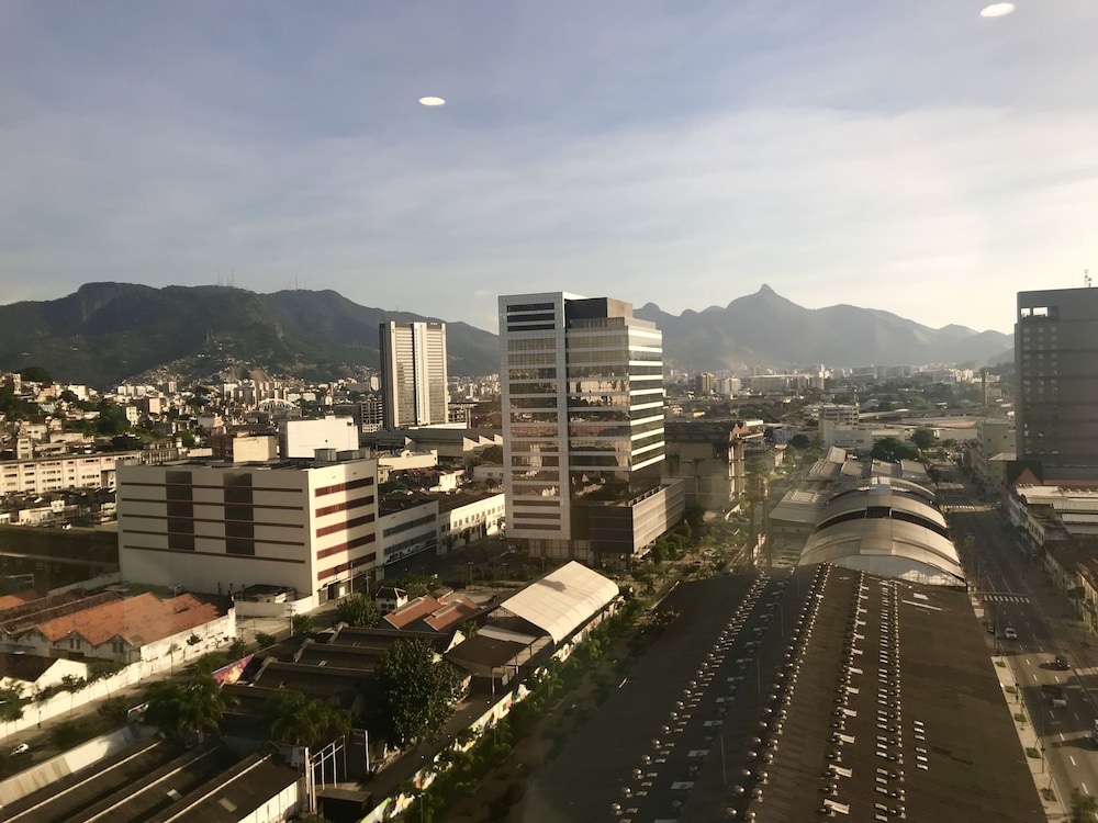Apartamento Superior con 1 cama Queen del hotel Novotel Rj Porto Atlântico. Foto 5