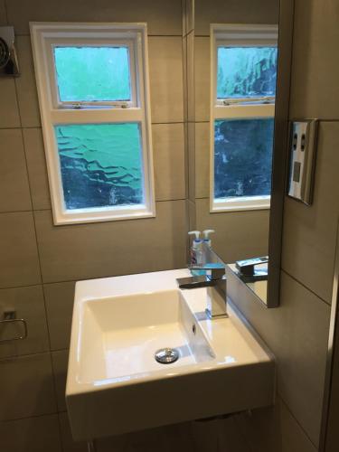 Suite Familiar Deluxe del hotel Albany. Foto 6